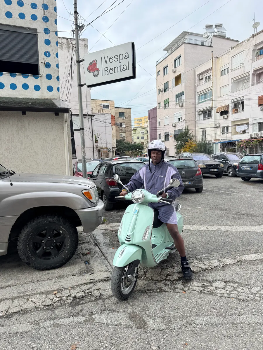 Vespa rental Durrës - everything included