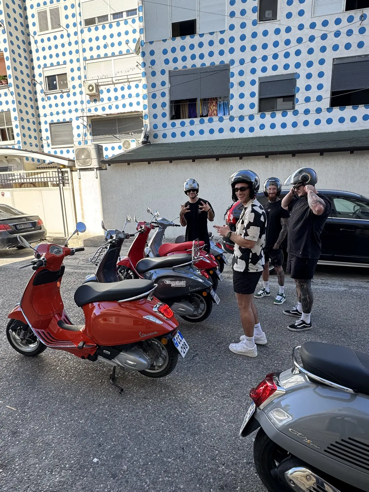 Vespa tour group photo