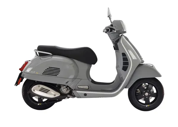 Vespa GTS 300 Super – Nardo Grey